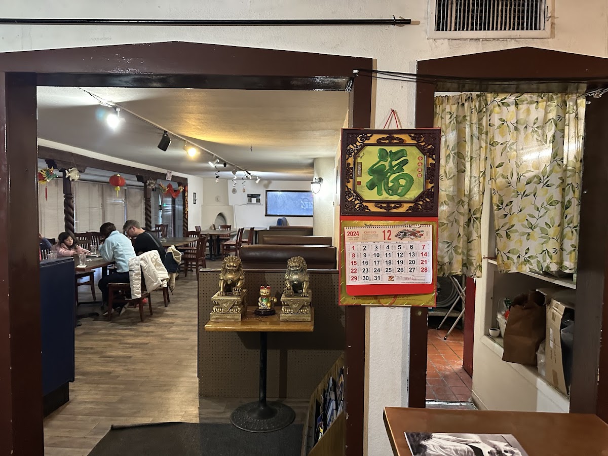 Song's Asian Restaurant